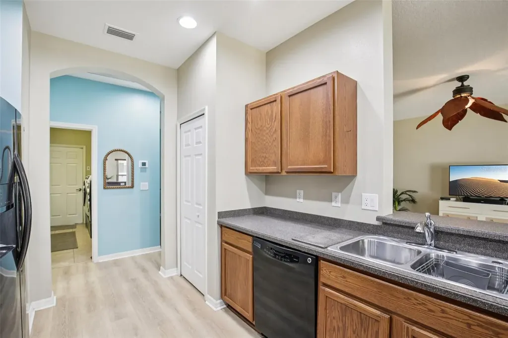 319 19th Street NW Ruskin FL 33570