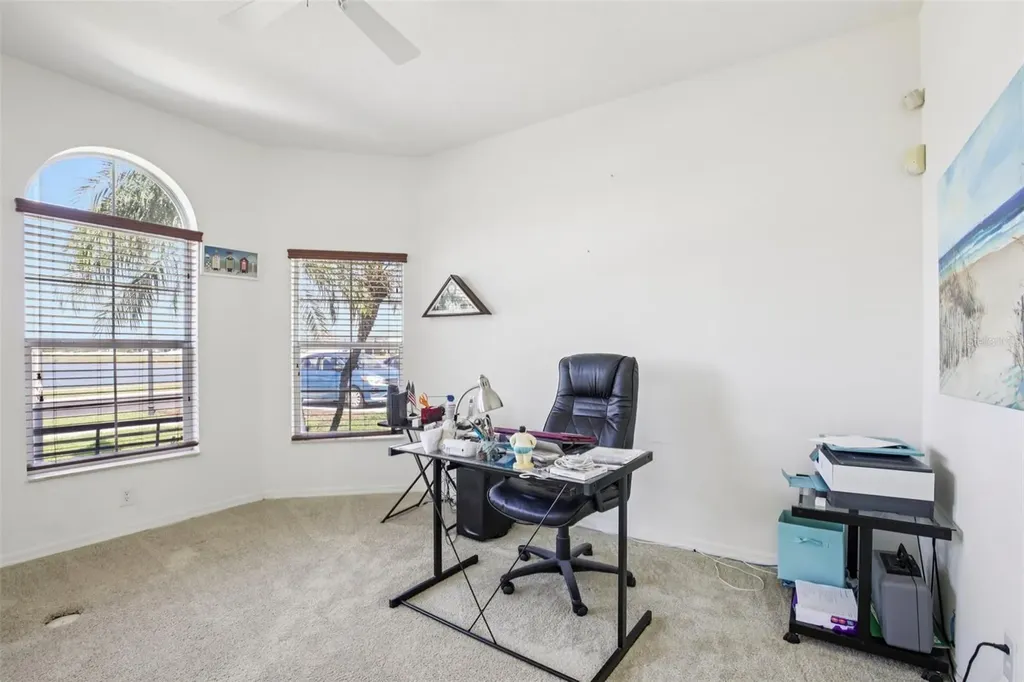 319 19th Street NW Ruskin FL 33570