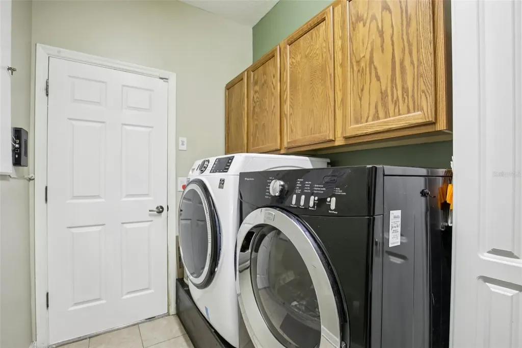 319 19th Street NW Ruskin FL 33570