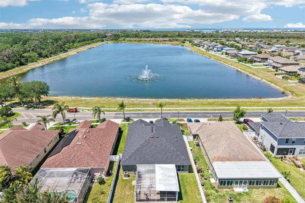 319 19th Street NW Ruskin FL 33570