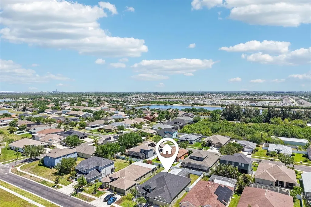 319 19th Street NW Ruskin FL 33570
