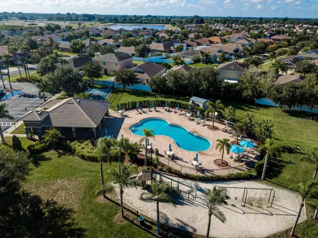 319 19th Street NW Ruskin FL 33570