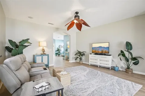 319 19th Street NW Ruskin FL 33570
