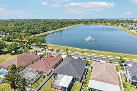 319 19th Street NW Ruskin FL 33570