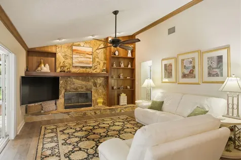 1736 Pine Hill Court Safety Harbor FL 34695