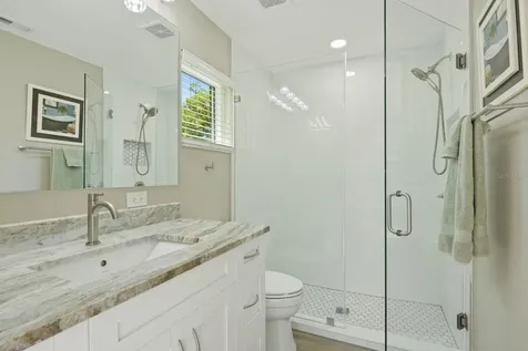 1736 Pine Hill Court Safety Harbor FL 34695