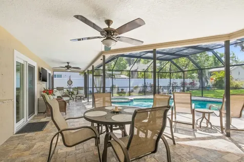 1736 Pine Hill Court Safety Harbor FL 34695