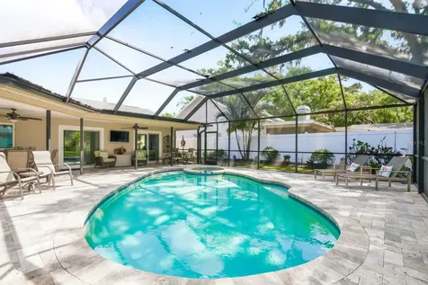 1736 Pine Hill Court Safety Harbor FL 34695