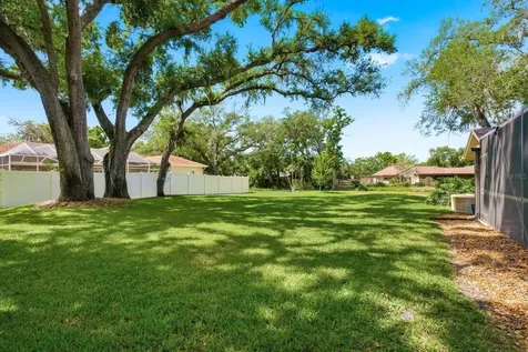 1736 Pine Hill Court Safety Harbor FL 34695