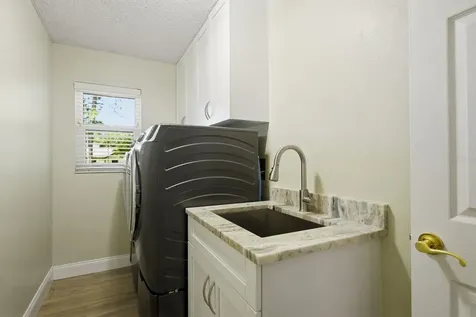 1736 Pine Hill Court Safety Harbor FL 34695