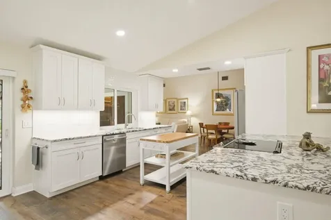 1736 Pine Hill Court Safety Harbor FL 34695