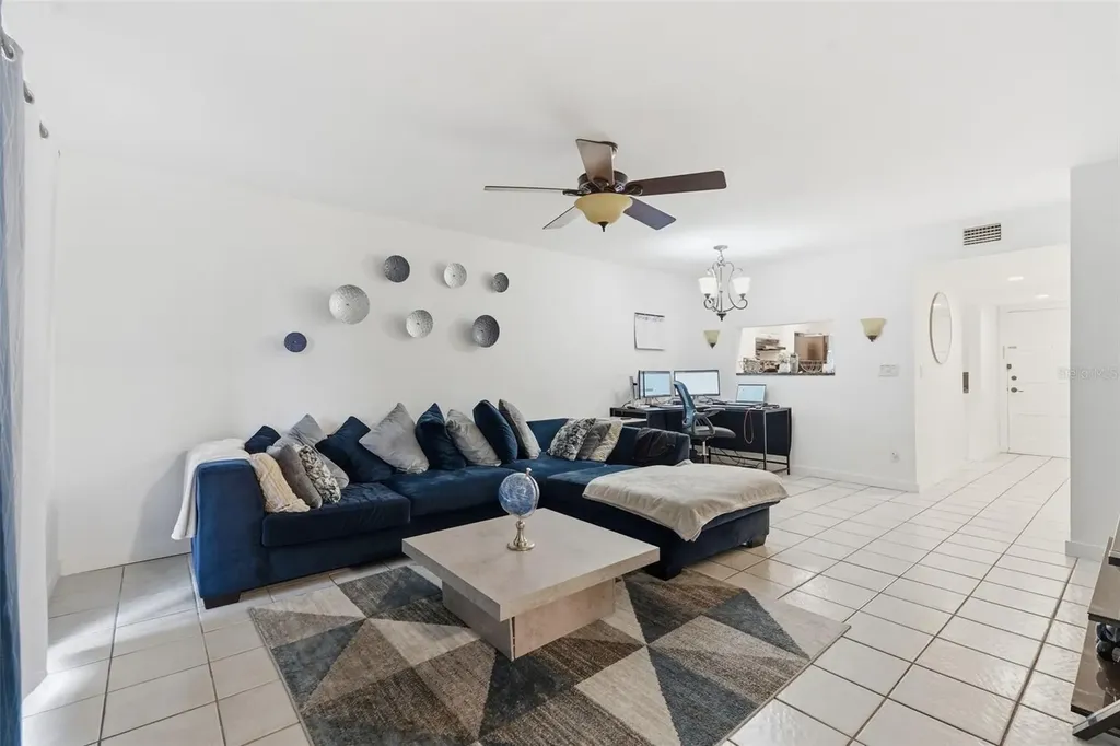 6340 Newtown Circle Tampa FL 33615