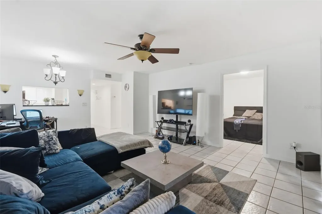 6340 Newtown Circle Tampa FL 33615