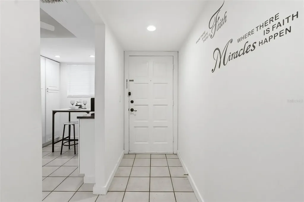 6340 Newtown Circle Tampa FL 33615