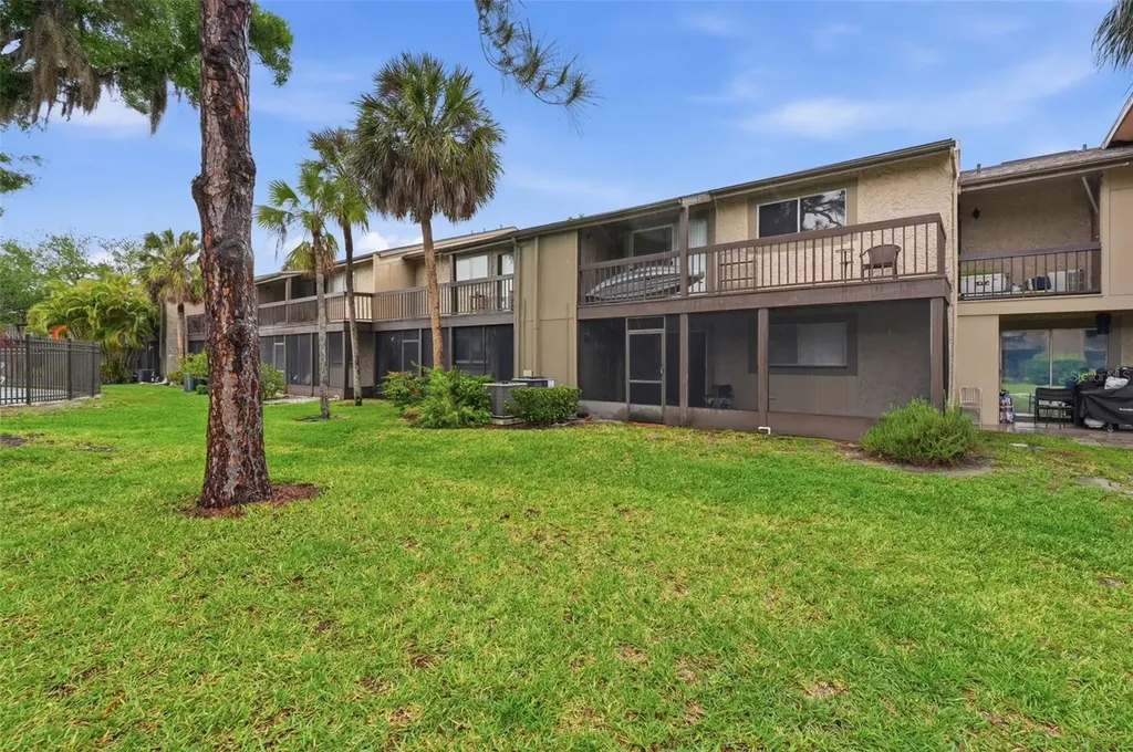 6340 Newtown Circle Tampa FL 33615