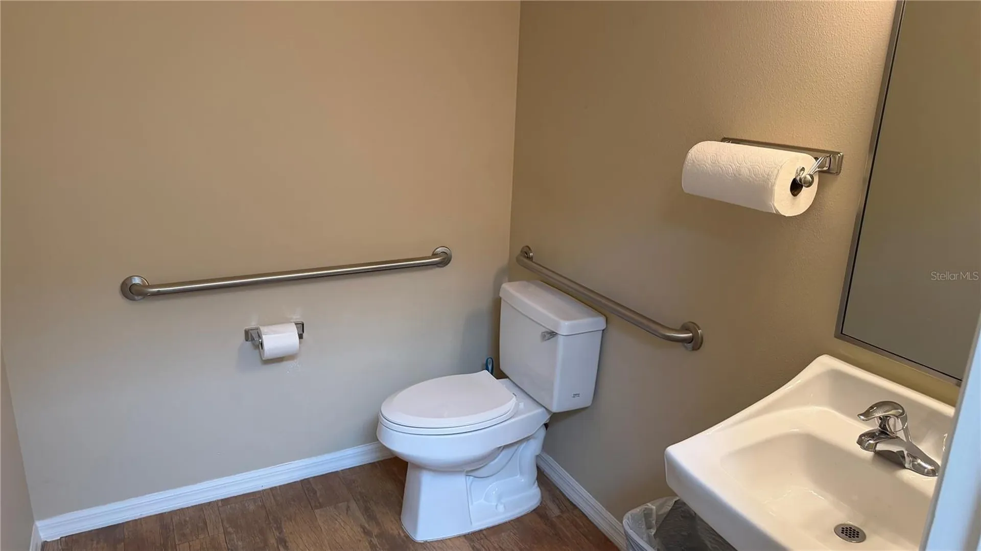 3389 Magic Oak Lane Sarasota FL 34232