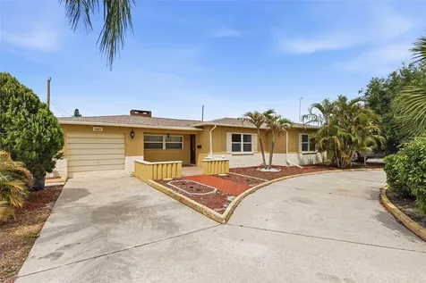 3663 22nd Avenue N St Petersburg FL 33713
