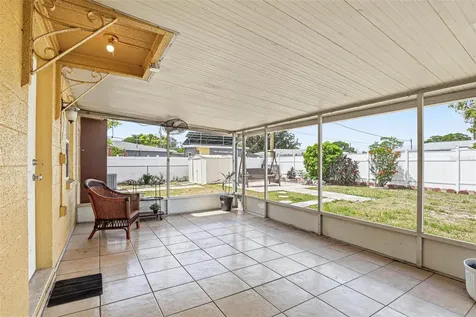 3663 22nd Avenue N St Petersburg FL 33713