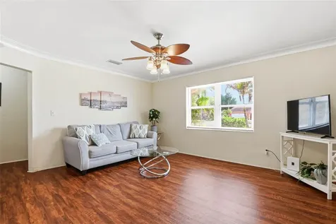 3663 22nd Avenue N St Petersburg FL 33713