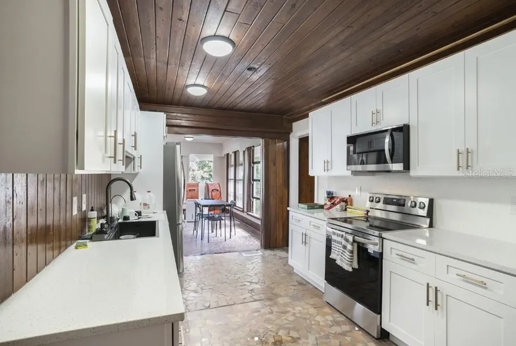 11630 79th Avenue Seminole FL 33772