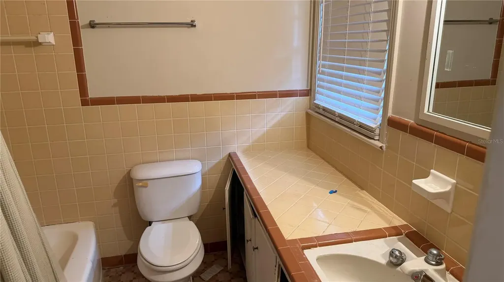 4611 Fruitville Road Sarasota FL 34232