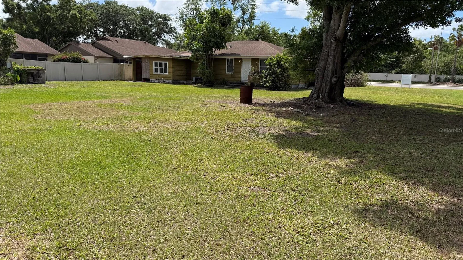 4611 Fruitville Road Sarasota FL 34232