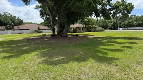4611 Fruitville Road Sarasota FL 34232