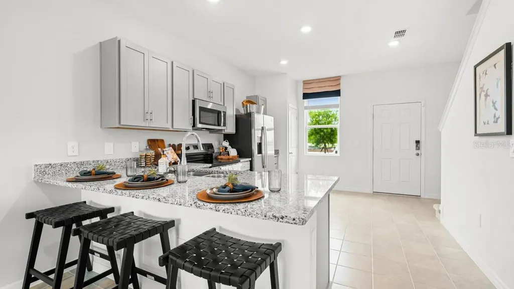 2890 Skyline Loop Kissimmee FL 34758
