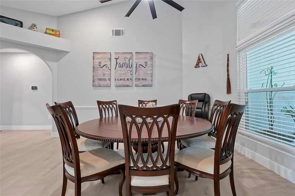 7705 Apple Tree Circle Orlando FL 32819