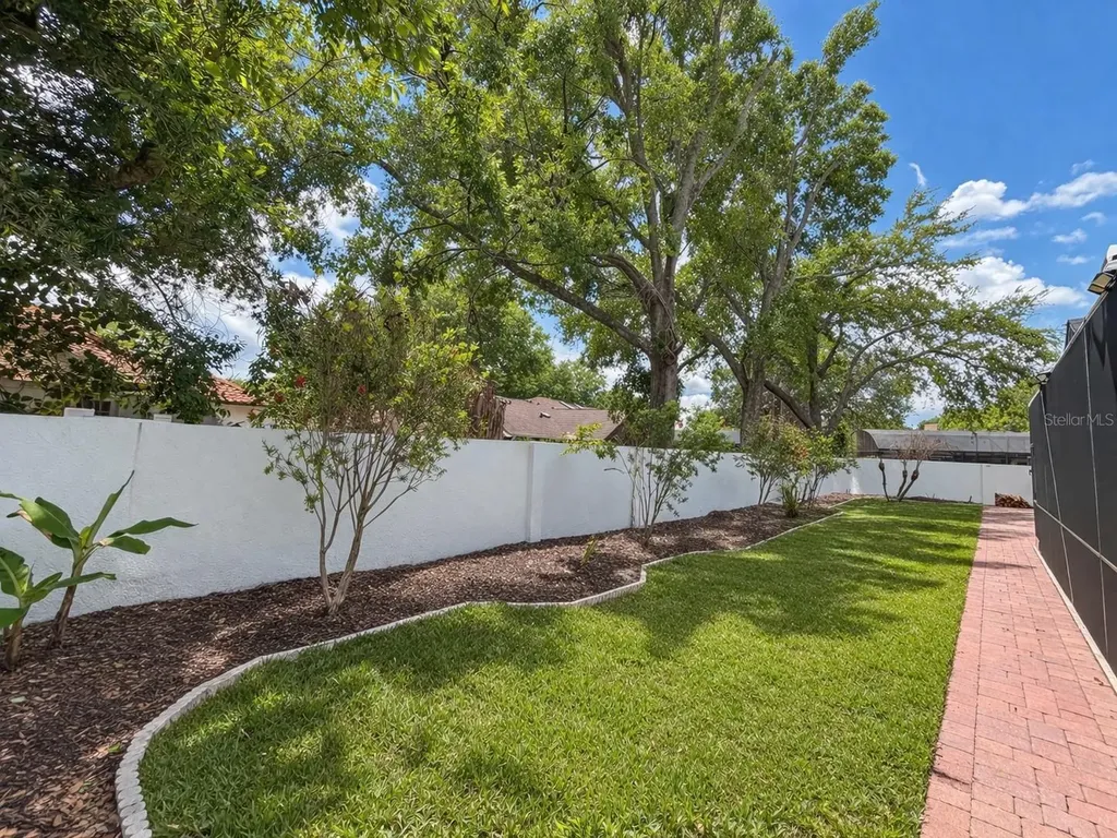 7705 Apple Tree Circle Orlando FL 32819