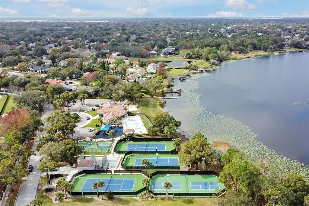 7705 Apple Tree Circle Orlando FL 32819
