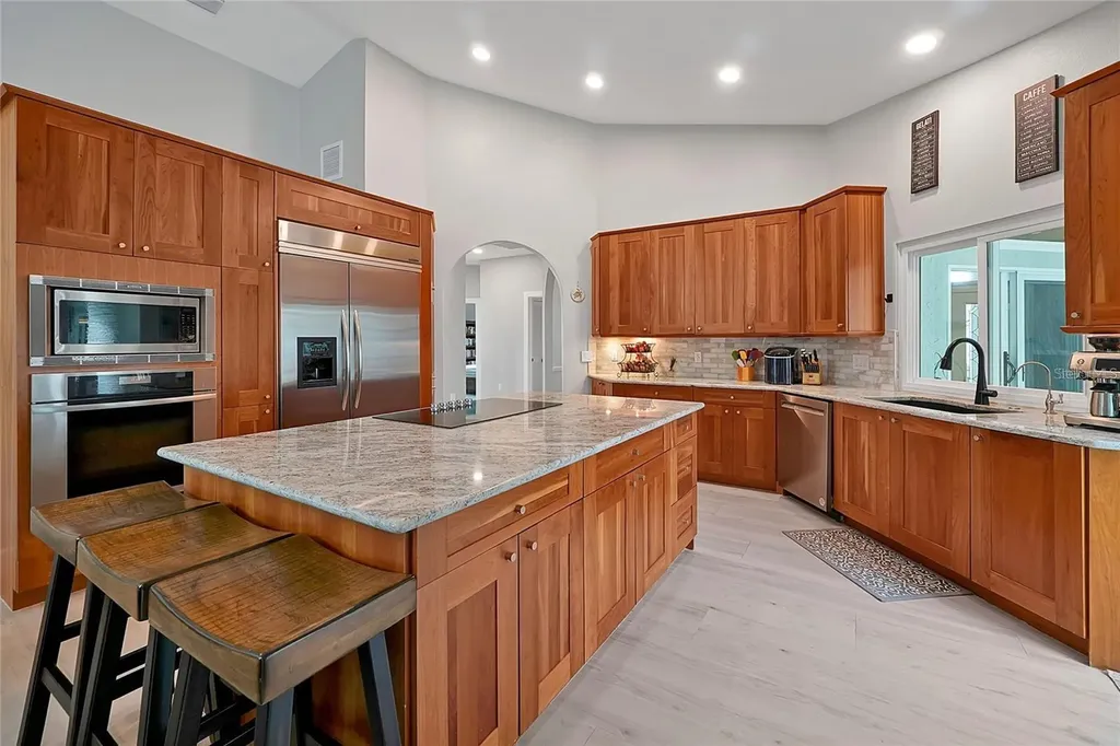 7705 Apple Tree Circle Orlando FL 32819