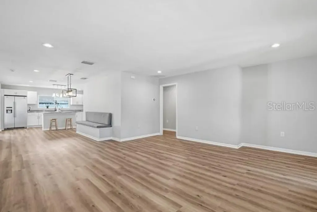 3909 W Carmen Street Tampa FL 33609
