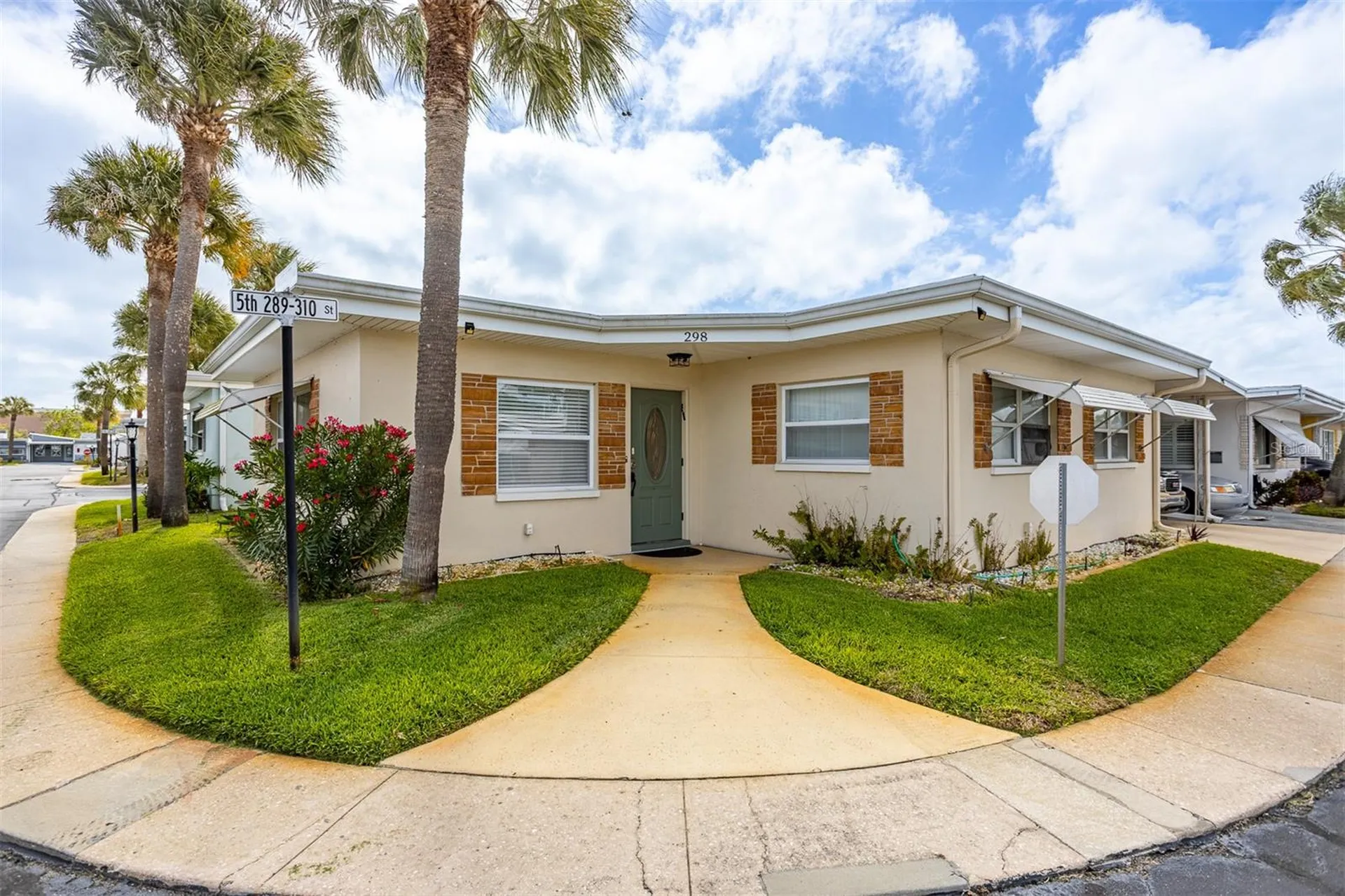250 Rosery Road NW Largo FL 33770