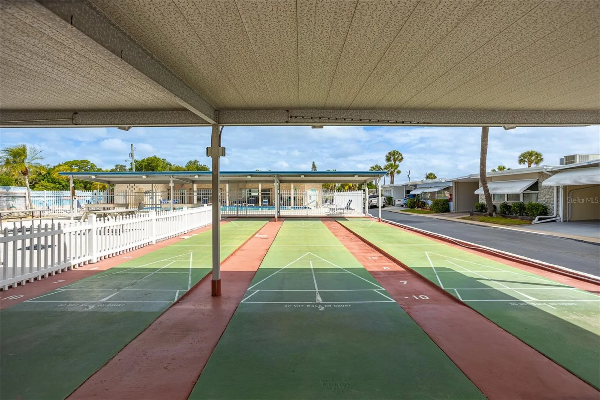 250 Rosery Road NW Largo FL 33770
