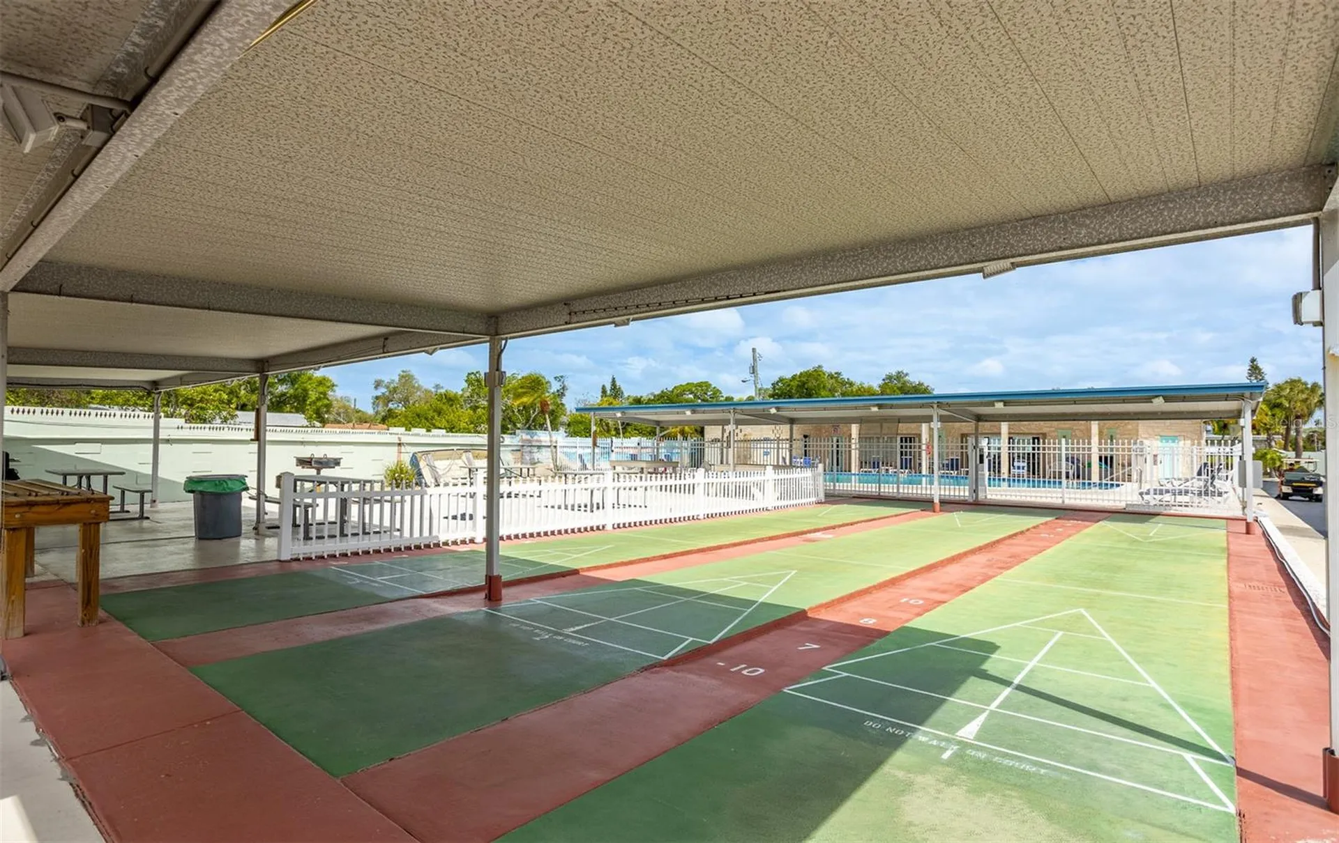 250 Rosery Road NW Largo FL 33770