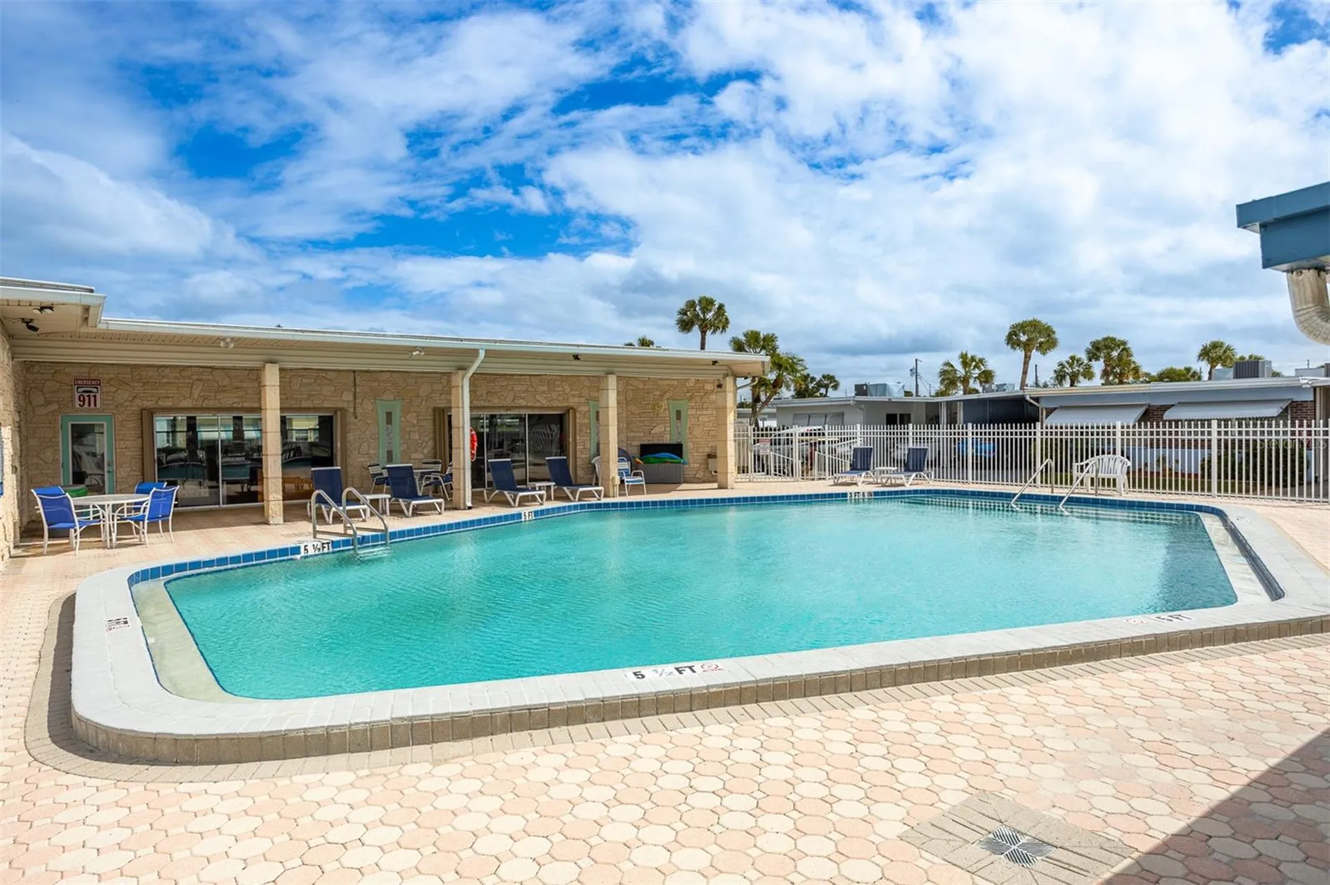 250 Rosery Road NW Largo FL 33770