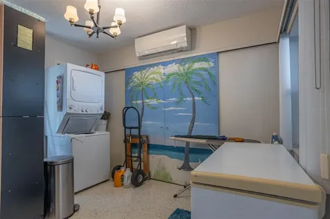 250 Rosery Road NW Largo FL 33770