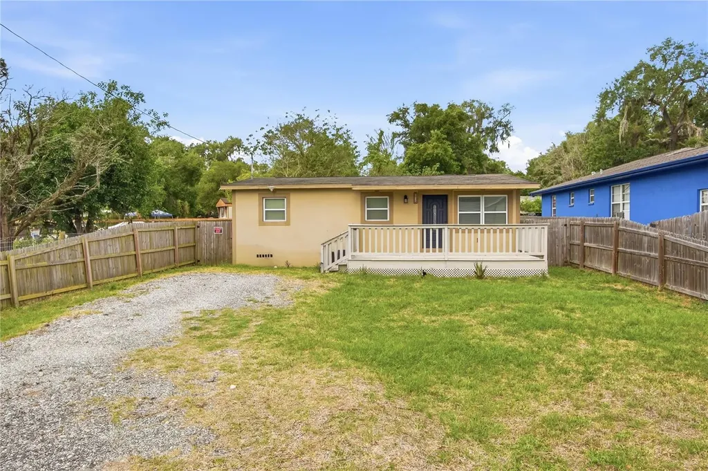 38714 Island Avenue Dade City FL 33525