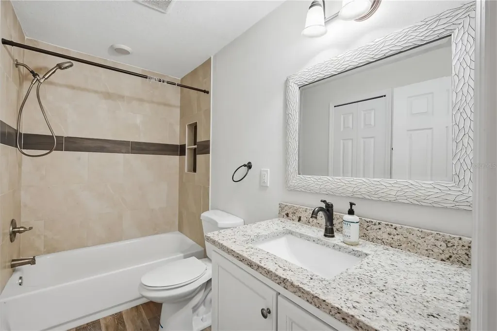 38714 Island Avenue Dade City FL 33525