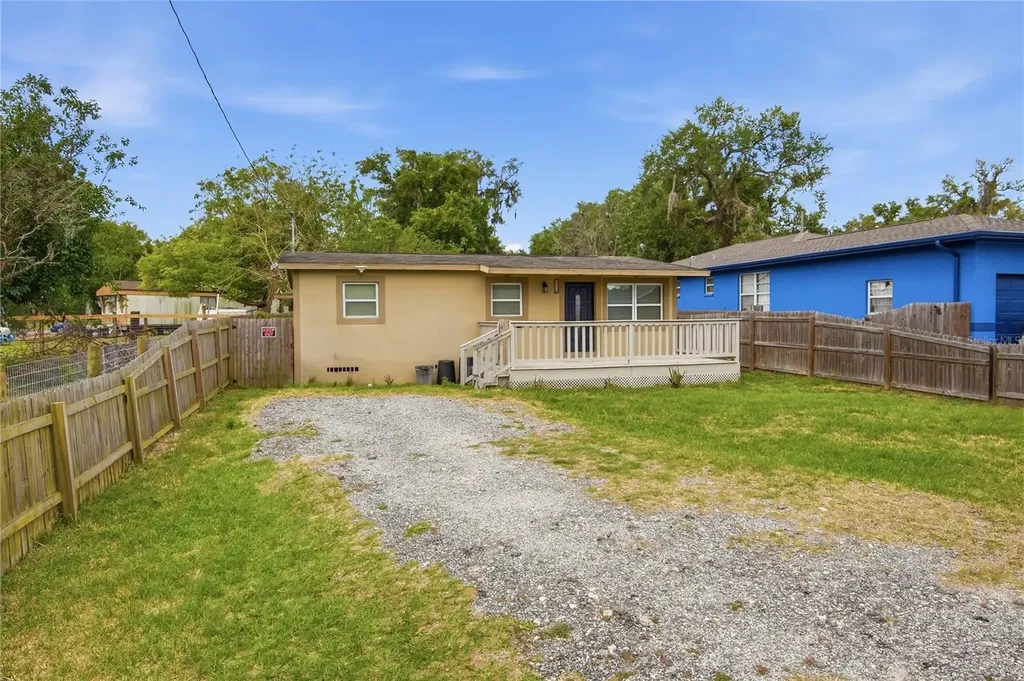 38714 Island Avenue Dade City FL 33525