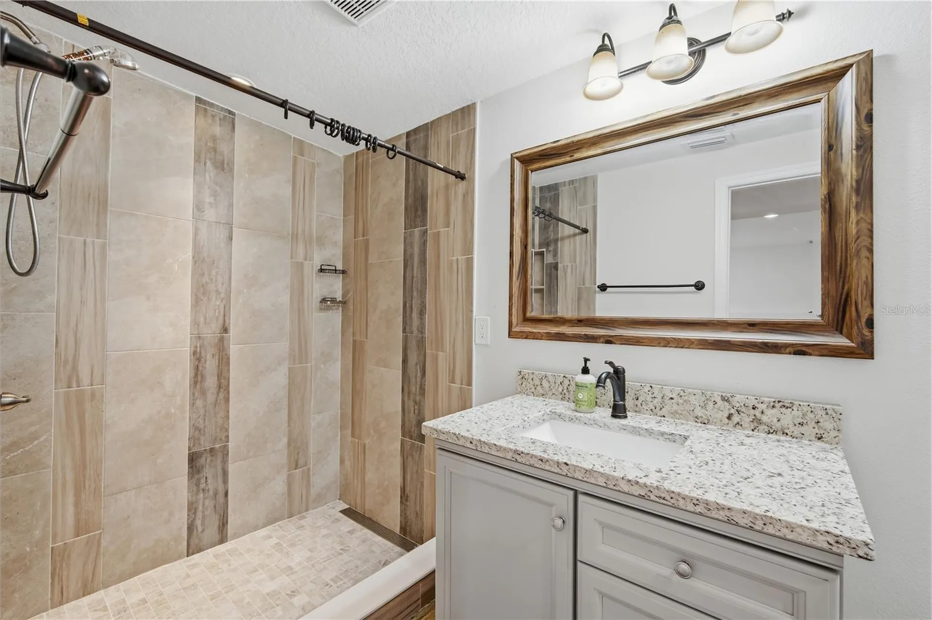 38714 Island Avenue Dade City FL 33525