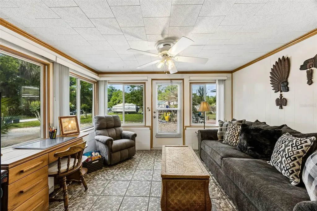 110 Shaffer Avenue Crescent City FL 32112