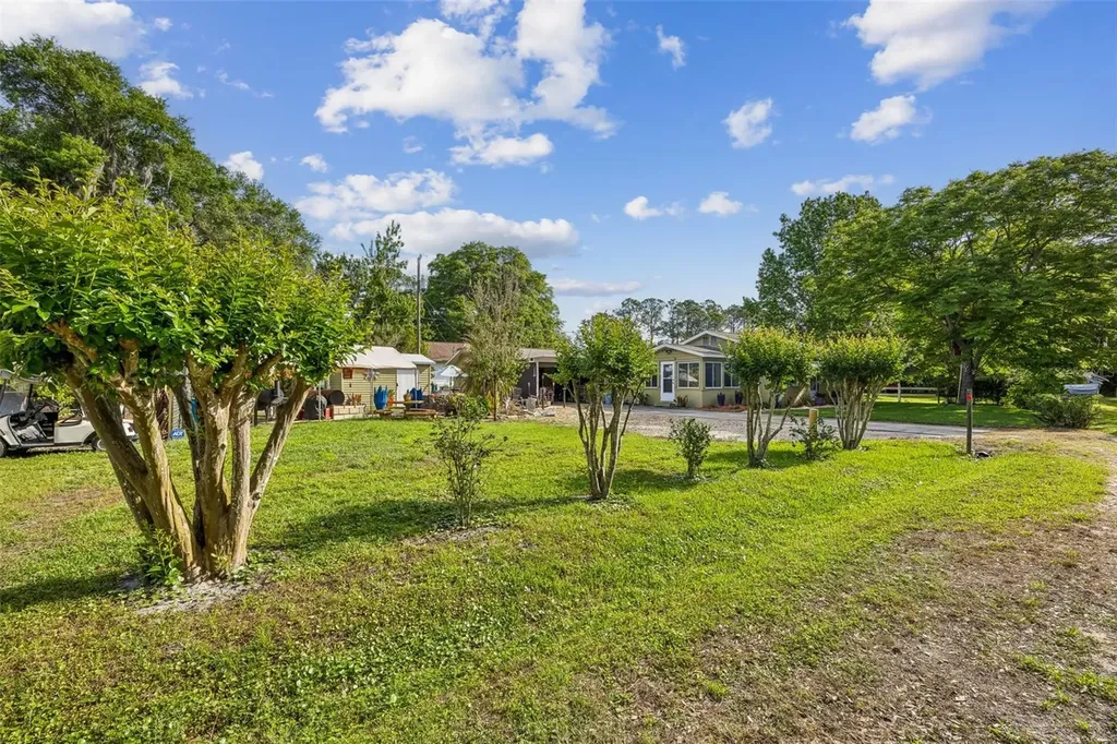 110 Shaffer Avenue Crescent City FL 32112