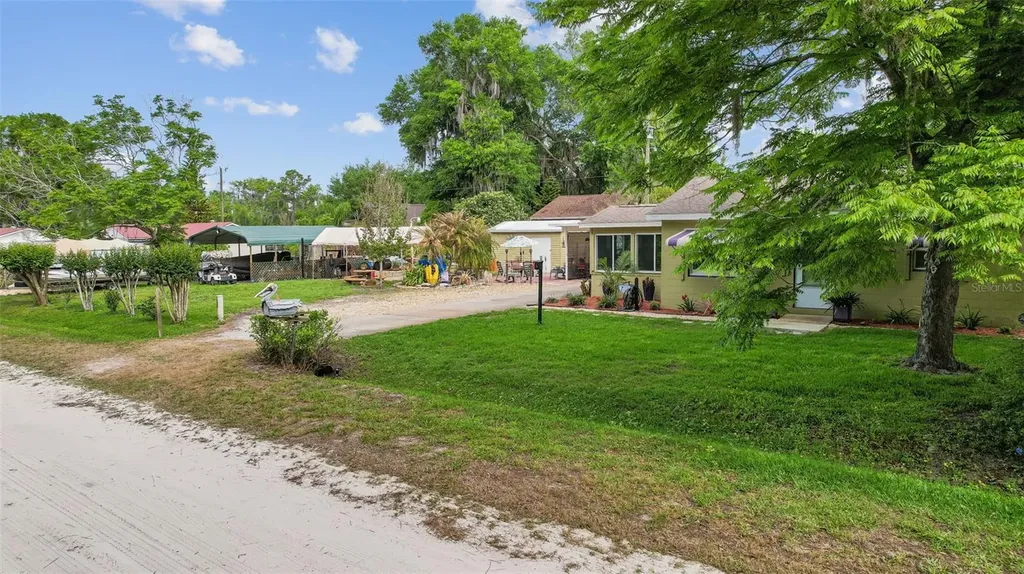 110 Shaffer Avenue Crescent City FL 32112