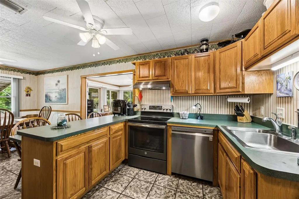 110 Shaffer Avenue Crescent City FL 32112