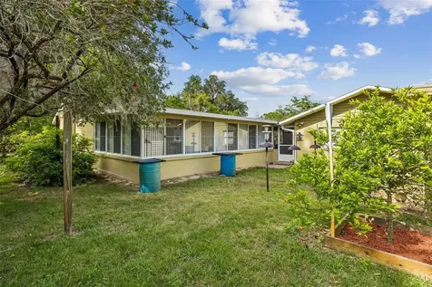 110 Shaffer Avenue Crescent City FL 32112