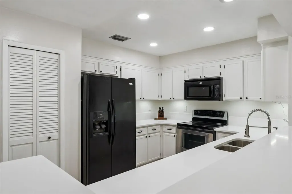 251 Avenue E Chuluota FL 32766