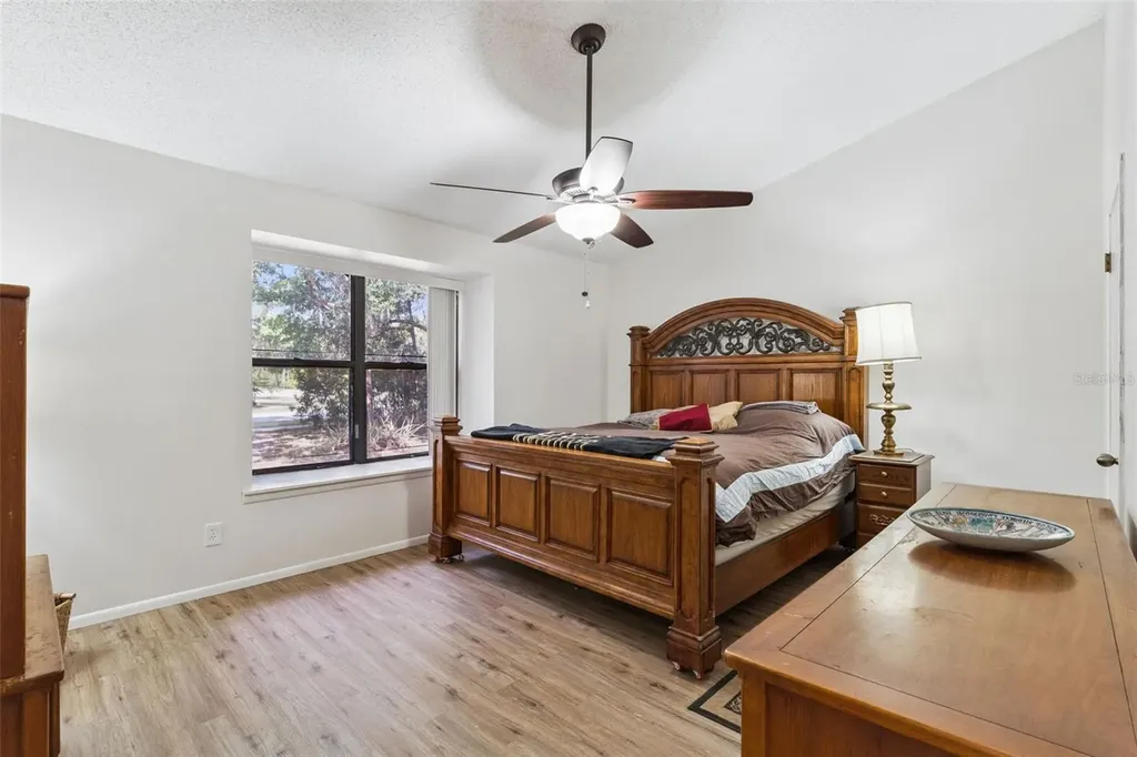 251 Avenue E Chuluota FL 32766