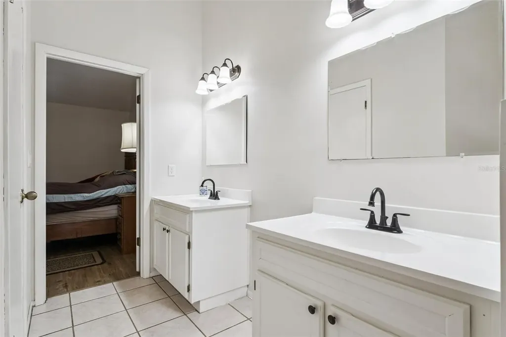 251 Avenue E Chuluota FL 32766